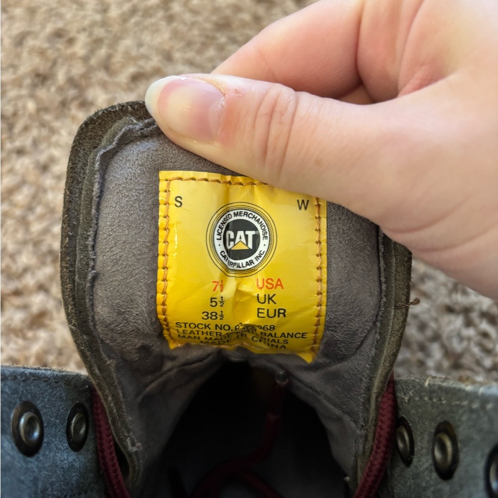 Women’s Caterpillar work boots - Picture 4 of 5